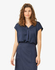KATIENN BLUSE MED V-HALS