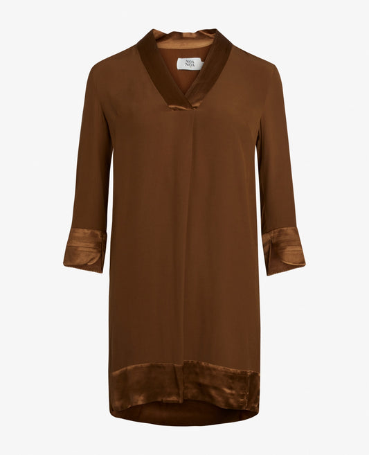 ESSENTIAL DRESSY CREPE TUNIC