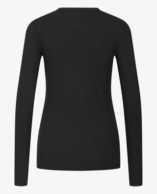LYRANN RIBSTRIKKET BLUSE